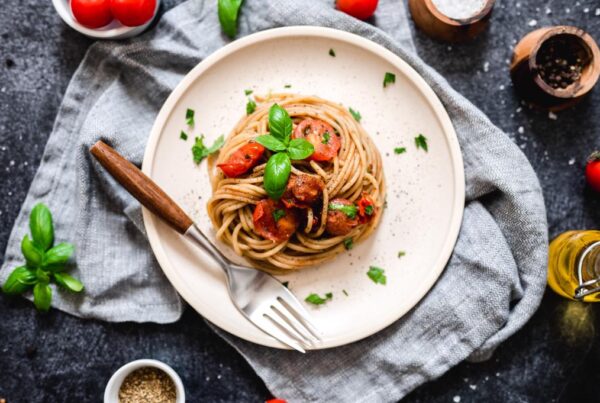 Spaghetti met zwart knoflook